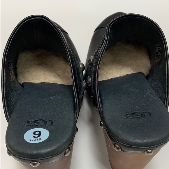 UGG Clogs - Picture 7 of 8